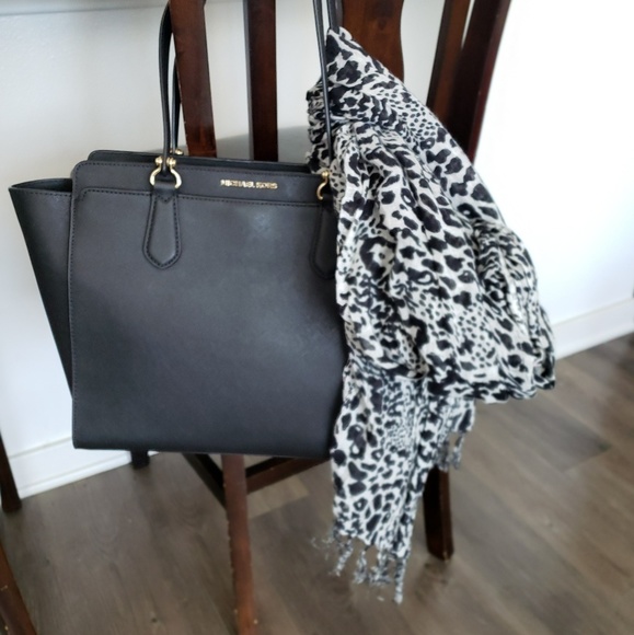 Large Tote - Picture 2 of 5